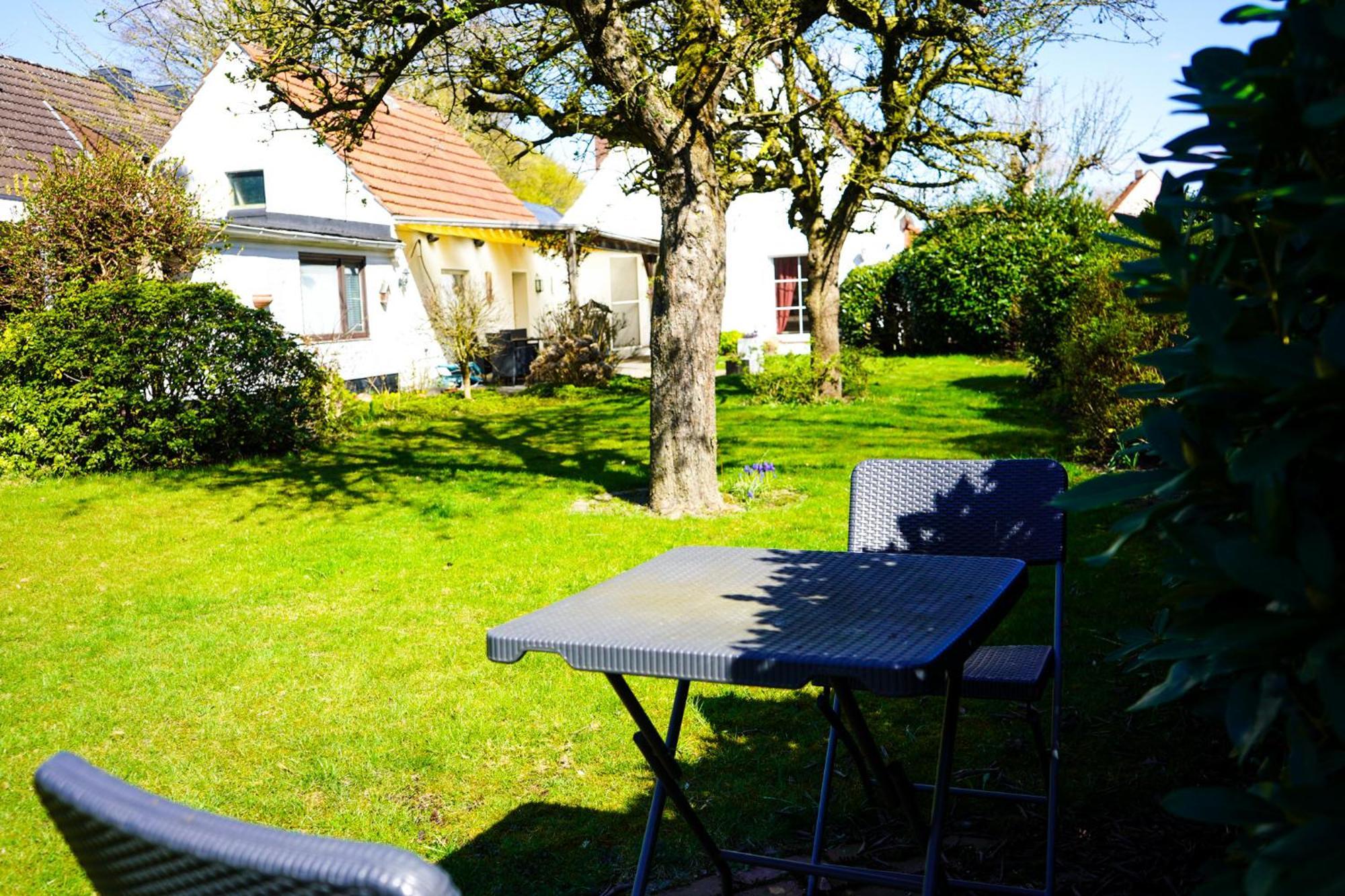 Gemuetliches Haus Mit Grossem Traumhaften Garten Bremen Exterior photo